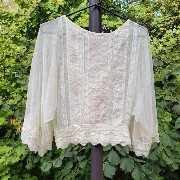 GORGEOUS Lace Open Back Cottagecore Shabby Chic Cream Boho Blouse Believe Anthro - Picture 2 of 10